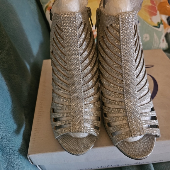 Delicious Metallic Silver Strappy Heels - Picture 4 of 10